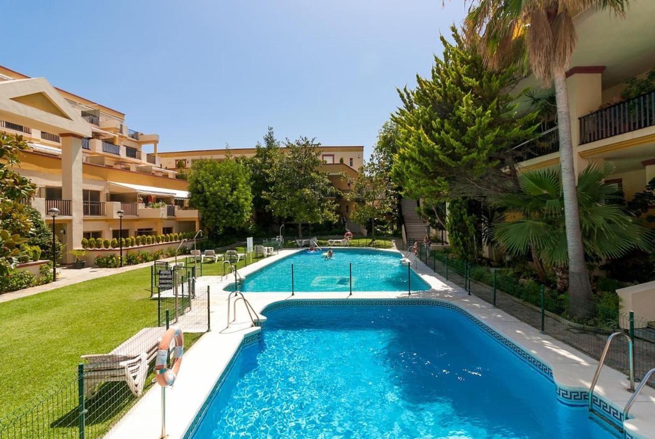 Oleholidays 517 Romana Playa Junto A La Playa Marbella Exterior photo